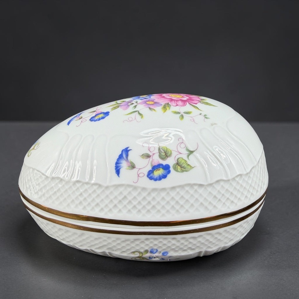 Hollohaza Hungary Porcelain Floral Egg Trinket Box White Gold Gilt 5in Vintage